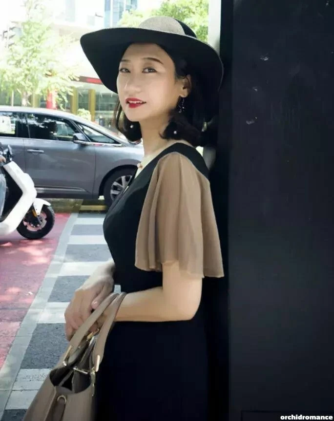 Chun Yan Profile image 3